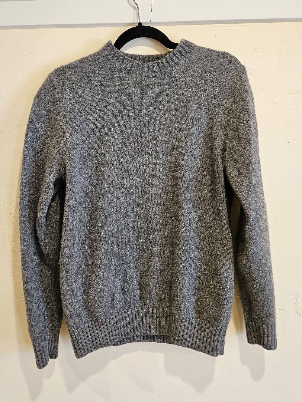 L.L. Bean Men's Heather Gray 100% Wool Shetland Crewneck Sweater